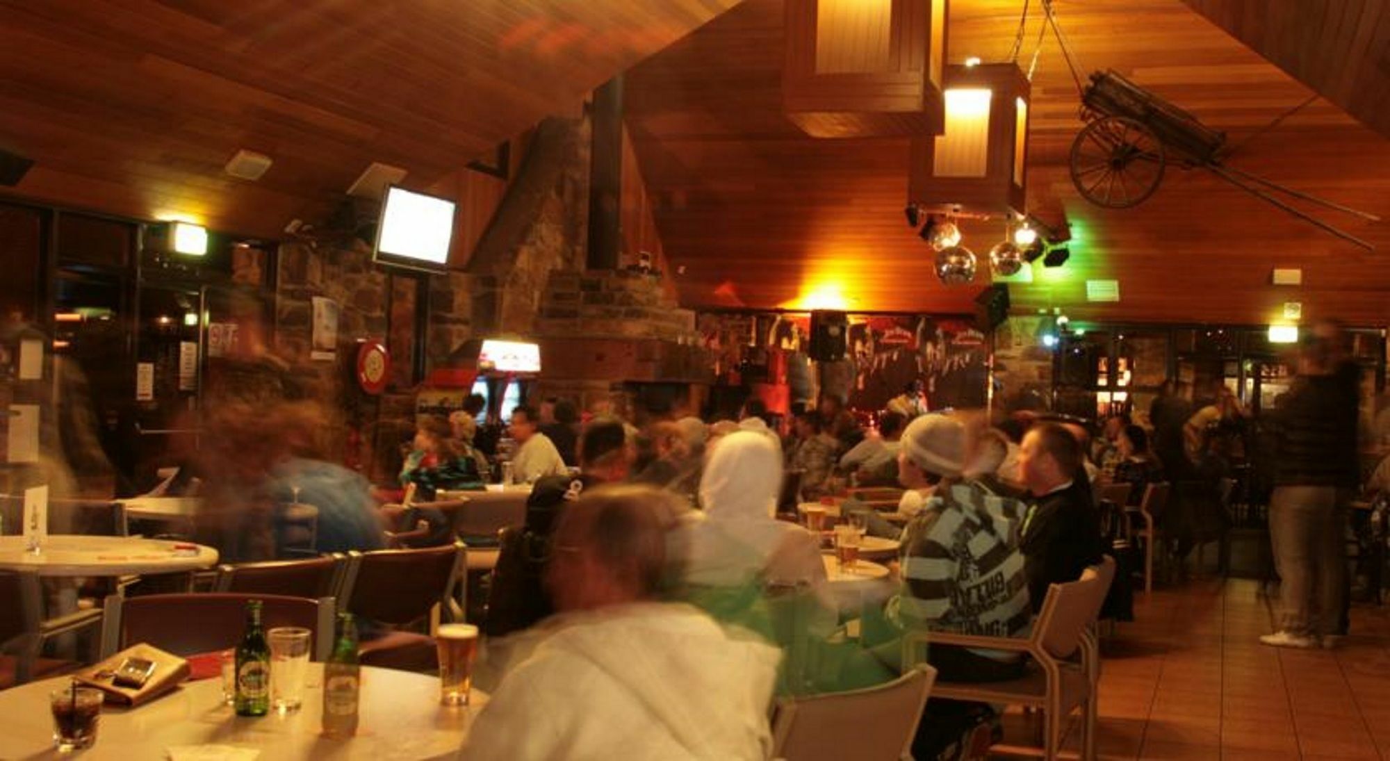 The Station Hotel Jindabyne Dış mekan fotoğraf